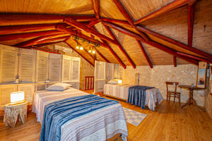 Wild Oak Estate Villa