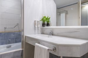 Fly & Go Iberostar Waves Malaga Playa