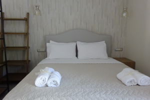 Fly & Go Dokos Studio