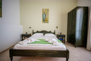 Fly & Go Elea Houses