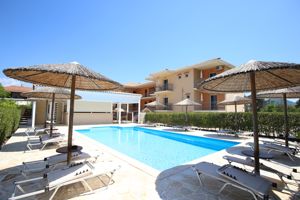 Fly & Go Phillipos Studios