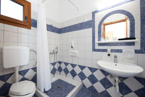 Fly & Go Rezi Hotel & Studios