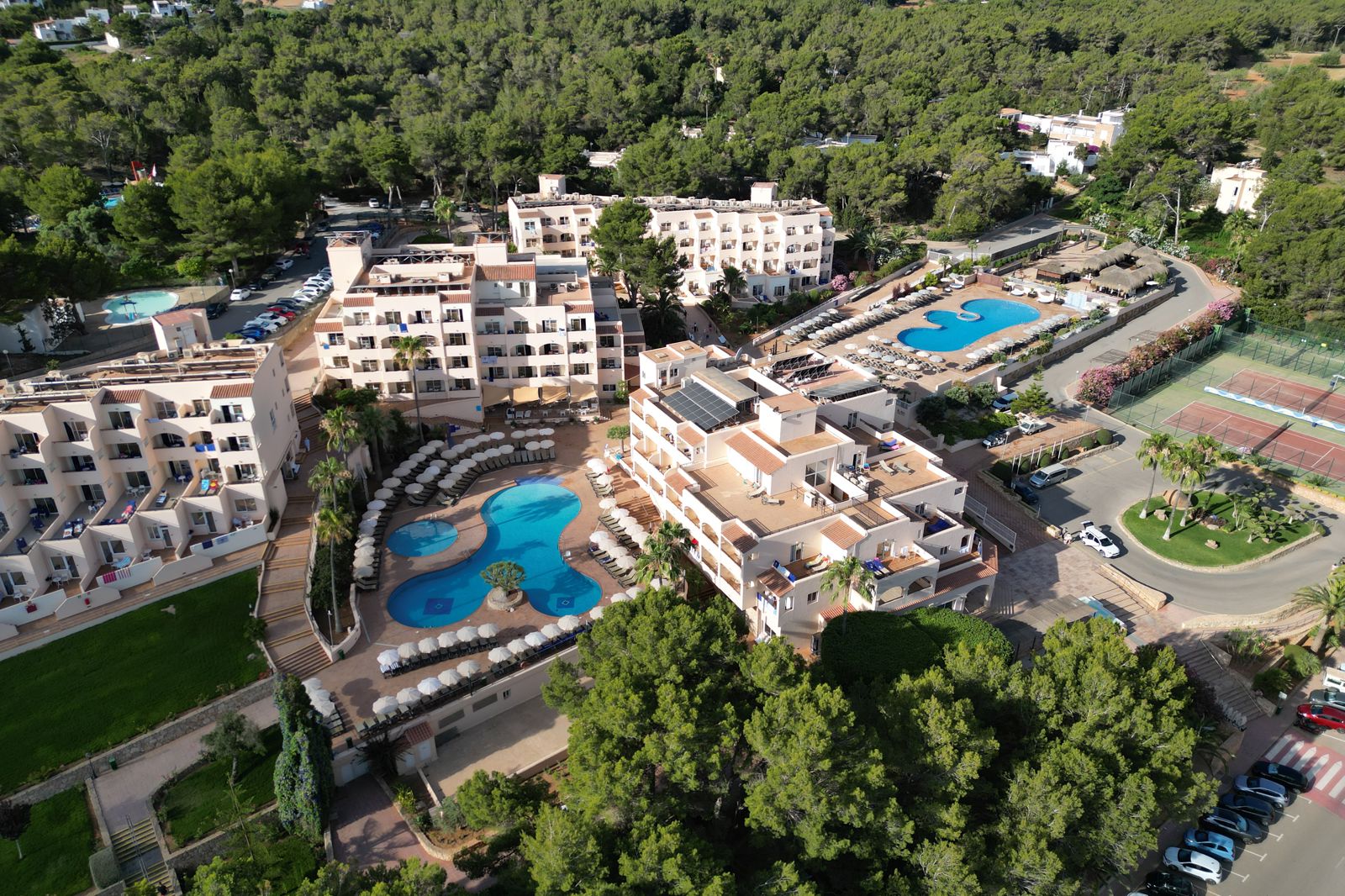 Fly Go Invisa Figueral Resort