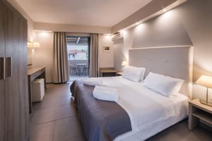 Fly & Go Pierros Appartementen