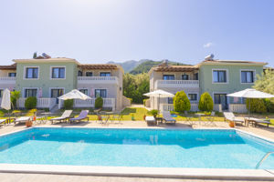 Fly & Go Golden Sun Villas