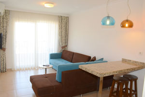 Fly & Go Almera Park