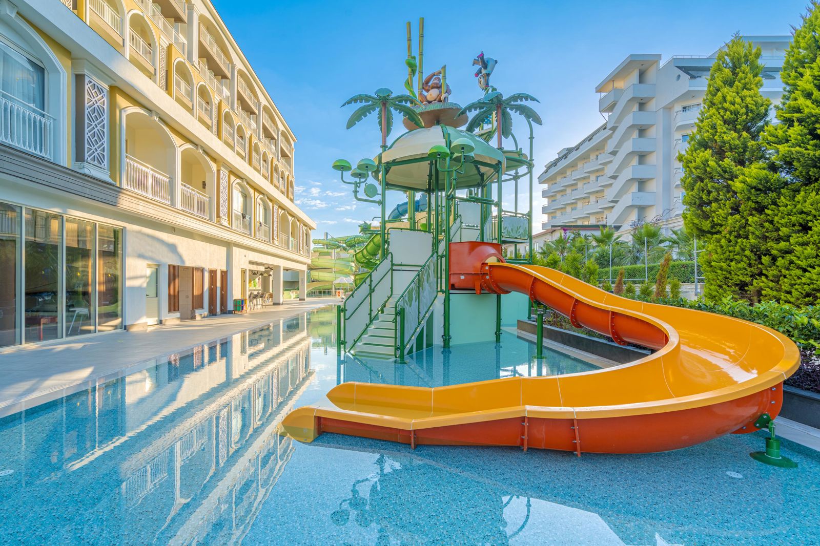 Kirman Sidera Luxury & Spa slide 2