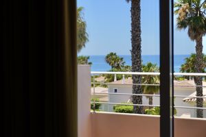 Woonvoorbeeld 2-kamerappartement zeezijde terras