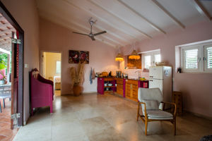 Woonvoorbeeld Red Cottage met tuinzicht