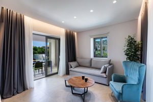 Woonvoorbeeld: 3-kamerappartement met privezwembad