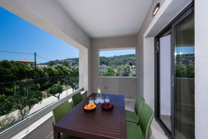 Woonvoorbeeld: 3-kamerappartement met privezwembad