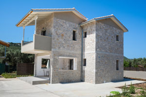 Woonvoorbeeld: 3-kamervilla met privezwembad