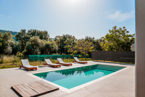 Woonvoorbeeld: 4-kamervilla met privezwembad