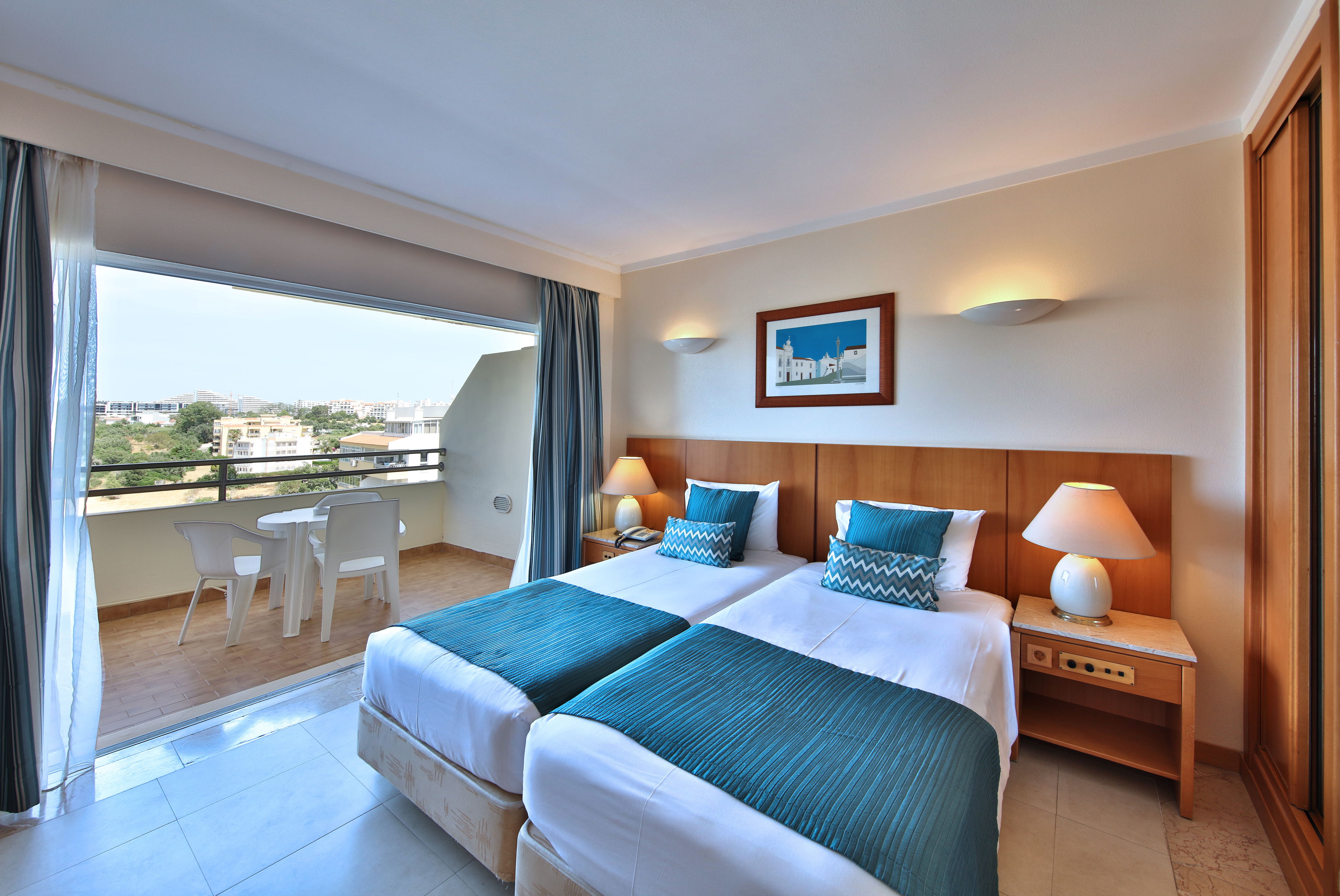 Interpass Vau Hotel & Apartments