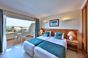 Interpass Vau Hotel & Apartments