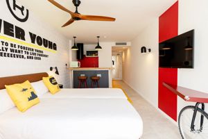 Woonvoorbeeld studio met zeezicht