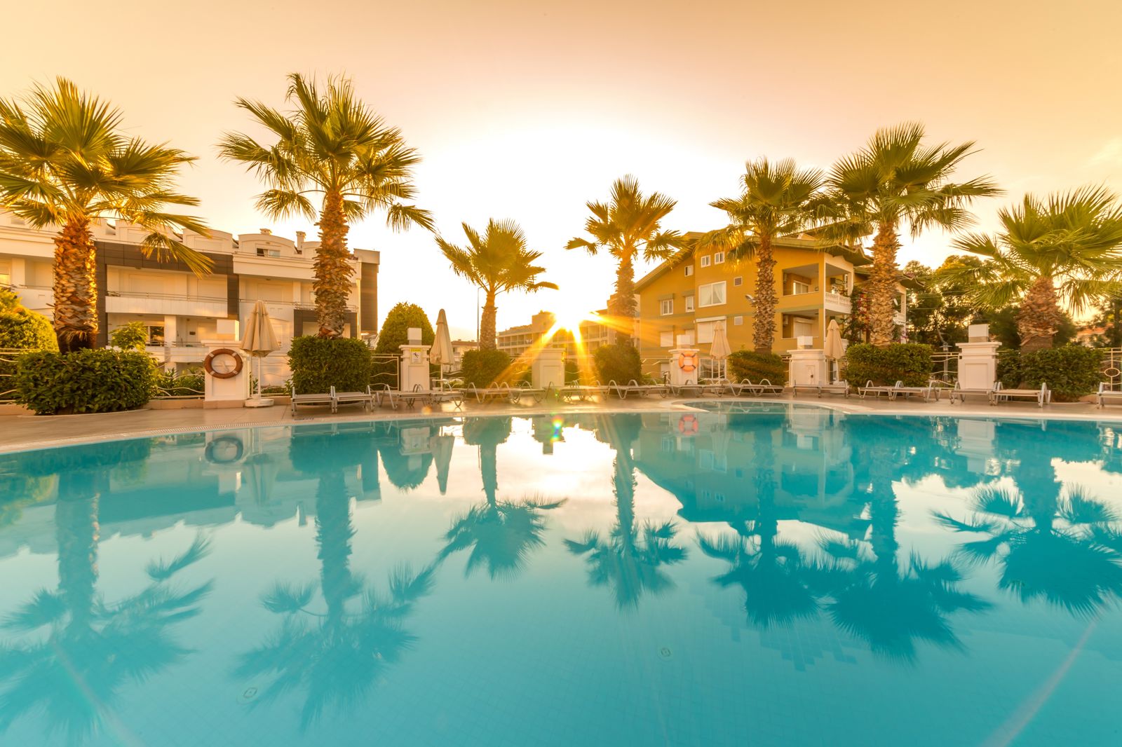 Ideal Pearl Hotel slide 2