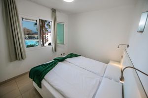 Woonvoorbeeld 2-kamer appartement zwembadzicht