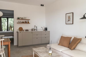 Woonvoorbeeld 4-kamerappartement Guesthouse met prive zwembad