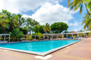 Livingstone Jan Thiel Resort For About You