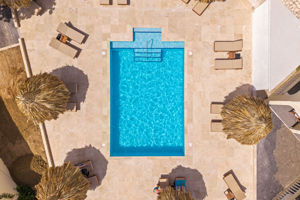 Livingstone Jan Thiel Resort For About You