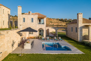 Caldera Theros Hersonnisos Villas