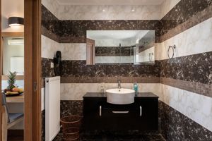 Woonvoorbeeld 5-kamervilla met privezwembad