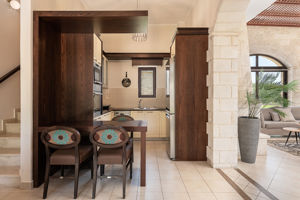 Woonvoorbeeld 5-kamervilla met privezwembad