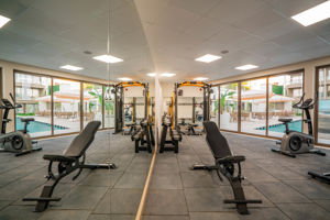 Prive Suite Side & Spa