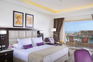 Woonvoorbeeld standaardkamer met zeezicht