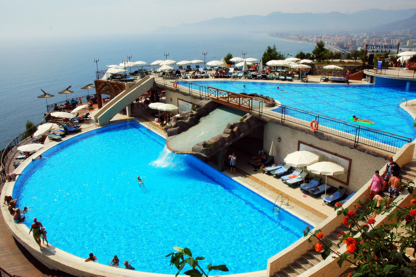 Utopia World slide 2