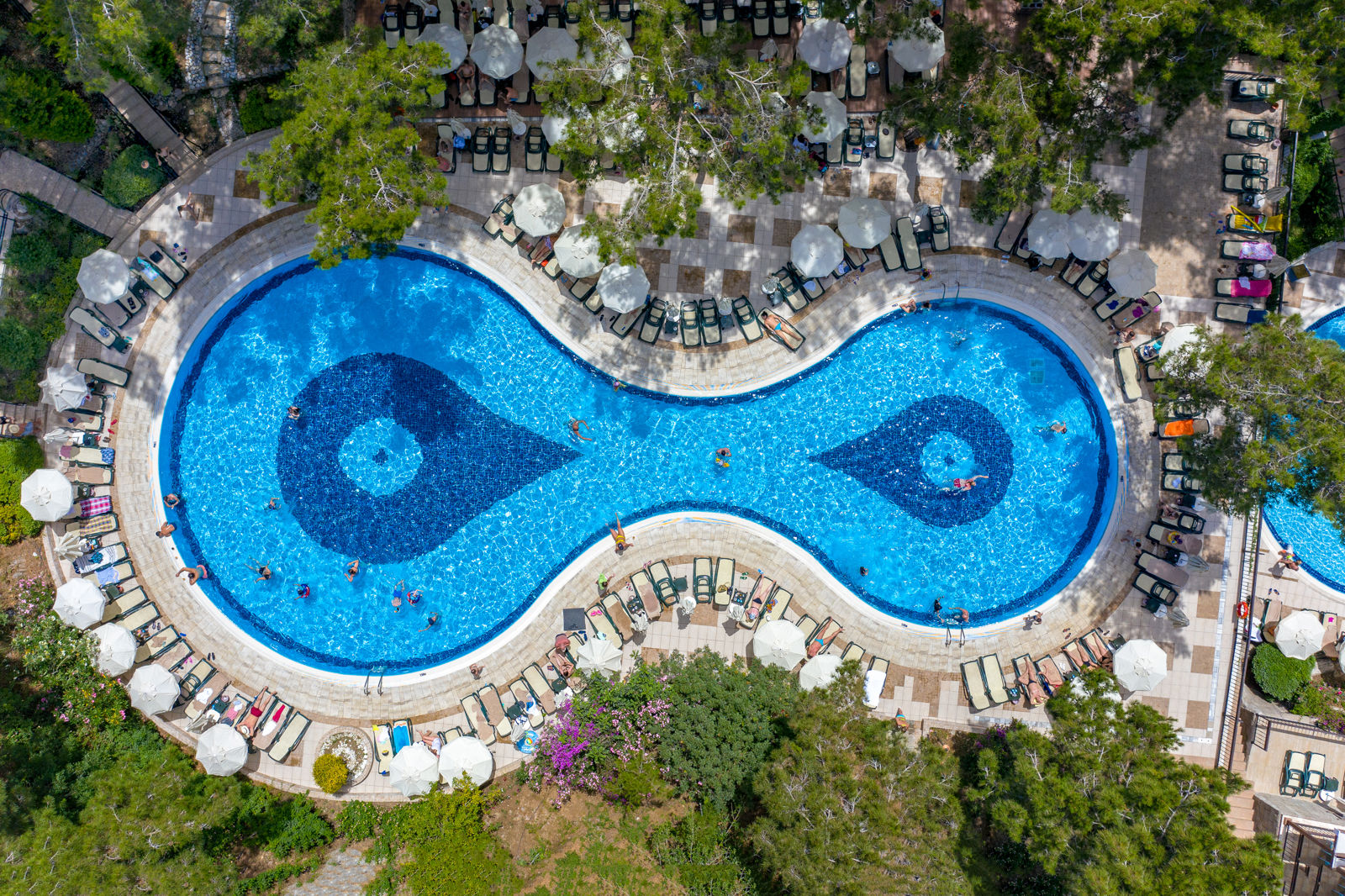 Utopia World slide 3