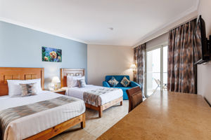 Sunrise Solara Aqua Park