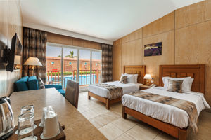 Sunrise Solara Aqua Park