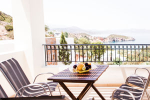 Woonvoorbeeld 4-kamervilla Helios en Ouranos met zeezicht