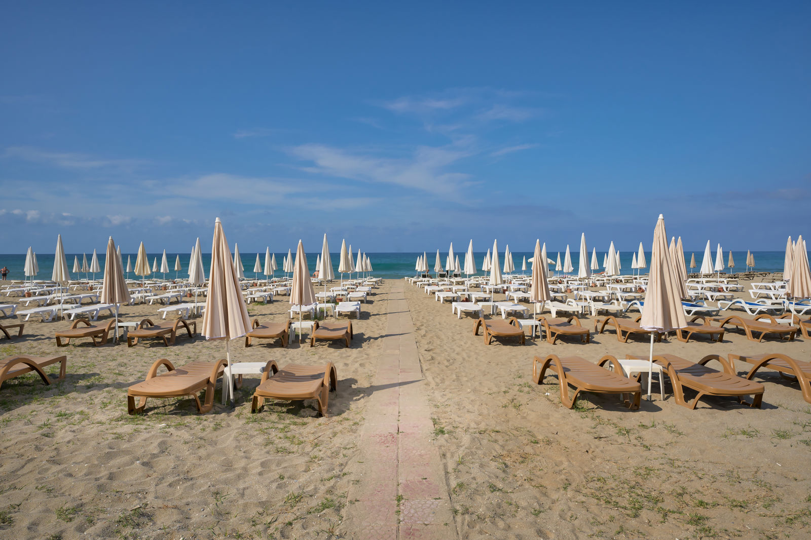 Krizantem Hotel slide 5