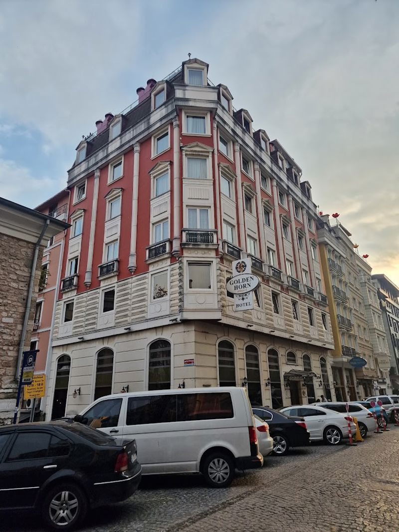 Golden Horn Sirkeci Hotel slide 3