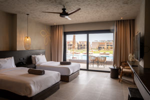 Woonvoorbeeld 2-persoonskamer Superior Zwembadzicht