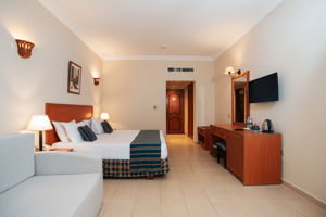 Le Jardin Aqua Park Resort