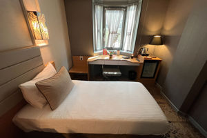 All Seasons Hotel & Excursiereis