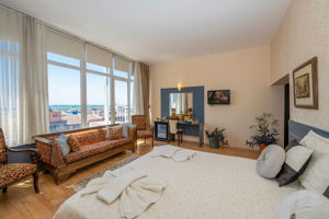 Grand Ons & Excursiereis