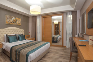 Woonvoorbeeld de luxe familiekamer Lake (2kamers)