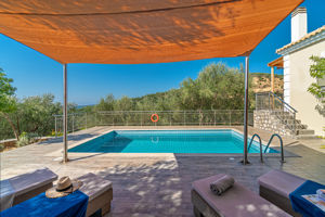 Woonvoorbeeld 3-kamervilla met privezwembad