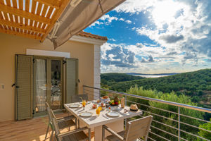 Woonvoorbeeld 3-kamervilla met privezwembad