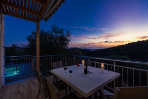 Woonvoorbeeld 3-kamervilla met privezwembad