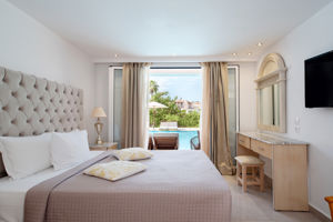 Woonvoorbeeld superiorkamer swimup annex