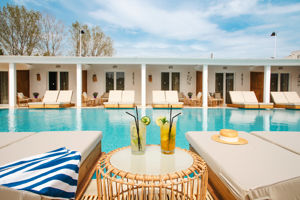 Woonvoorbeeld superiorkamer swimup annex