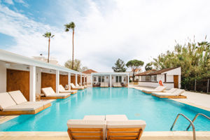 Woonvoorbeeld superiorkamer swimup annex