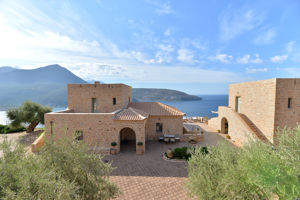 Akrolithi Boutique Hotel