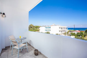 Alexander Studios & Suites